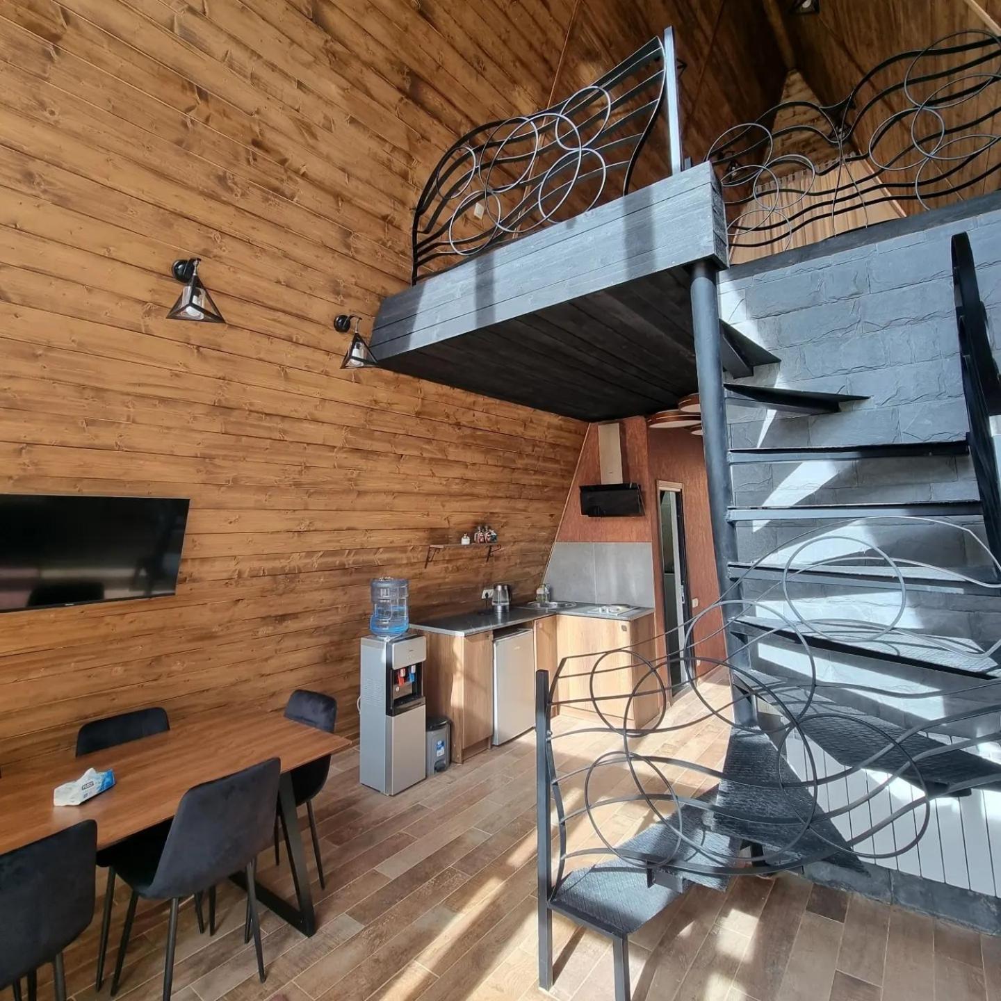 Dilijanyan-guesthouse1
